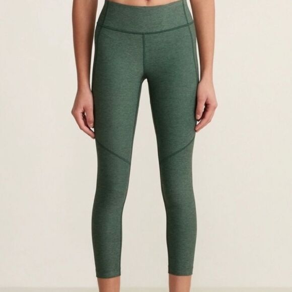 Outdoor Voices 7/8 Warmup Athletic Hi Rise Leggings | Medium | Hunter Green - Picture 1 of 10